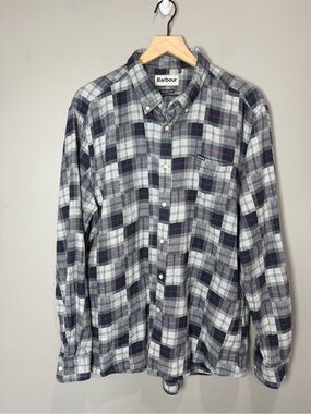 Barbour Tailored Fit Plaid Button Down Shirt Men’s XL 100% Cotton Flannel‎